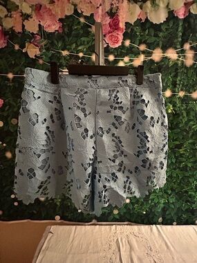 Umgee NWT! Lace Overlay Women's Shorts in Light Blue